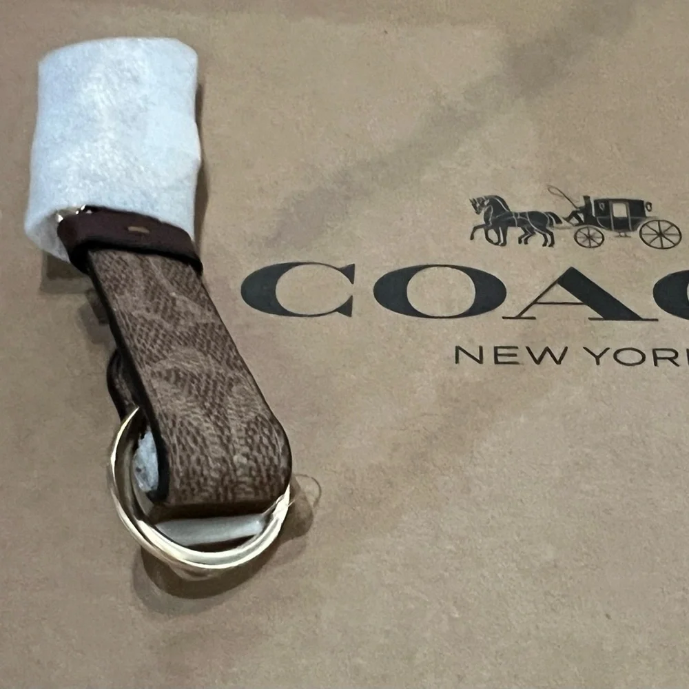NWT COACH Trigger Snap Keychain Bag charm in Brown with Gold Hardware AUTHENTIC - Picture 3 of 4